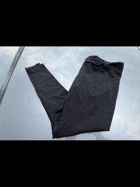 Women’s Matty m leggings size large